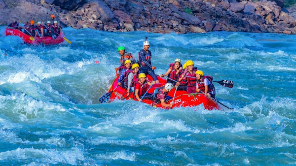 Auli Group Tour Package