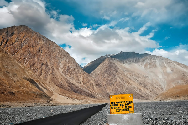 Thrilling Leh Ladakh Bike Adventure